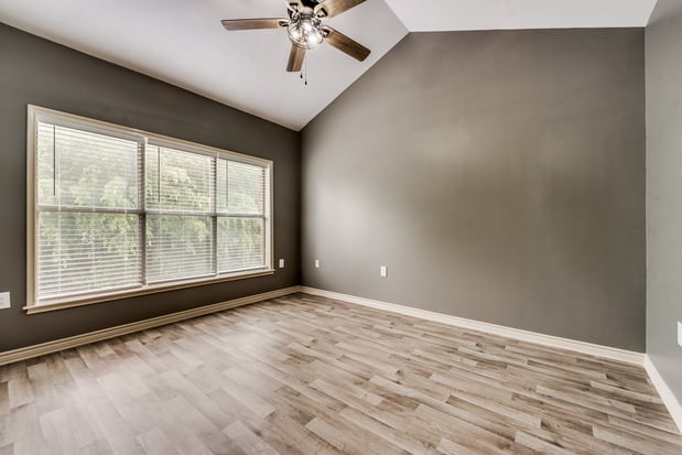 Images McFarlin Place Apartments