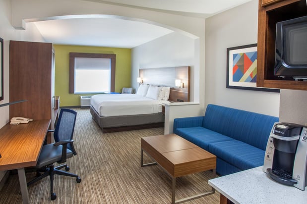 Images Holiday Inn Express & Suites Texarkana by IHG