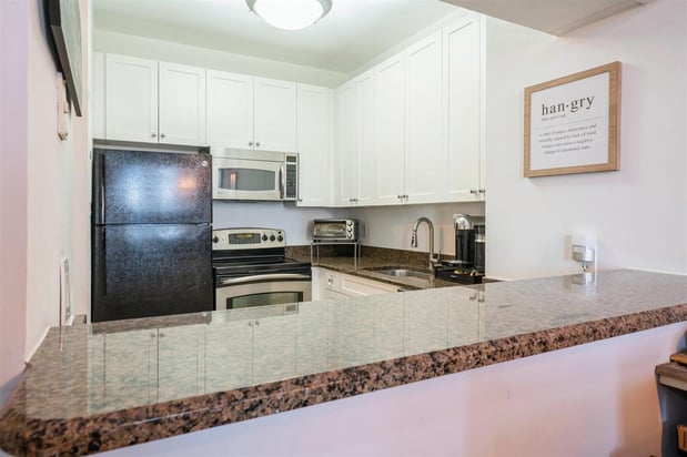 Images Tarek Hassieb, Team Tarek Real Estate Group | Liberty Realty | Hoboken Office