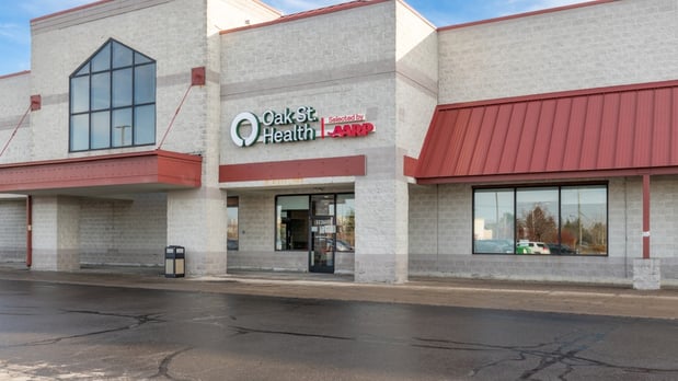 Images Oak Street Health Jefferson Village Primary Care Clinic