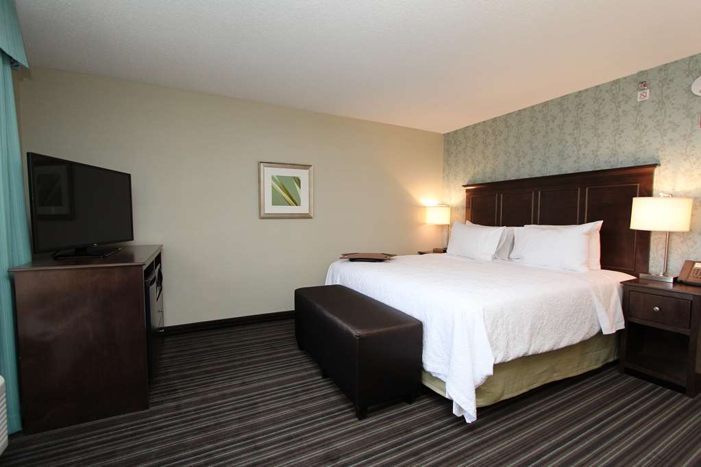 Images Hampton Inn & Suites by Hilton St. John's Airport