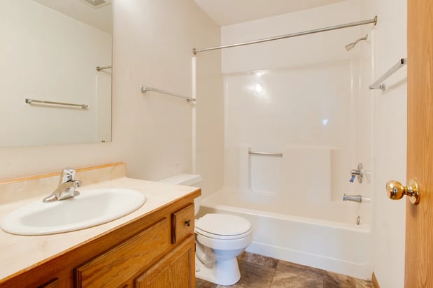 Images Bluemont Village Apartments