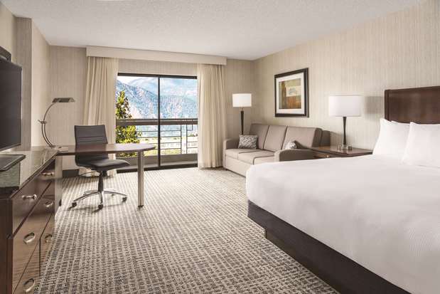 Images DoubleTree by Hilton Hotel Colorado Springs