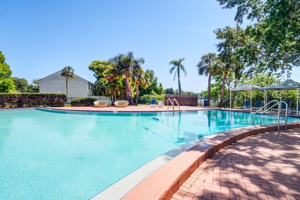 Images Park at Lake Magdalene Apartments & Townhomes