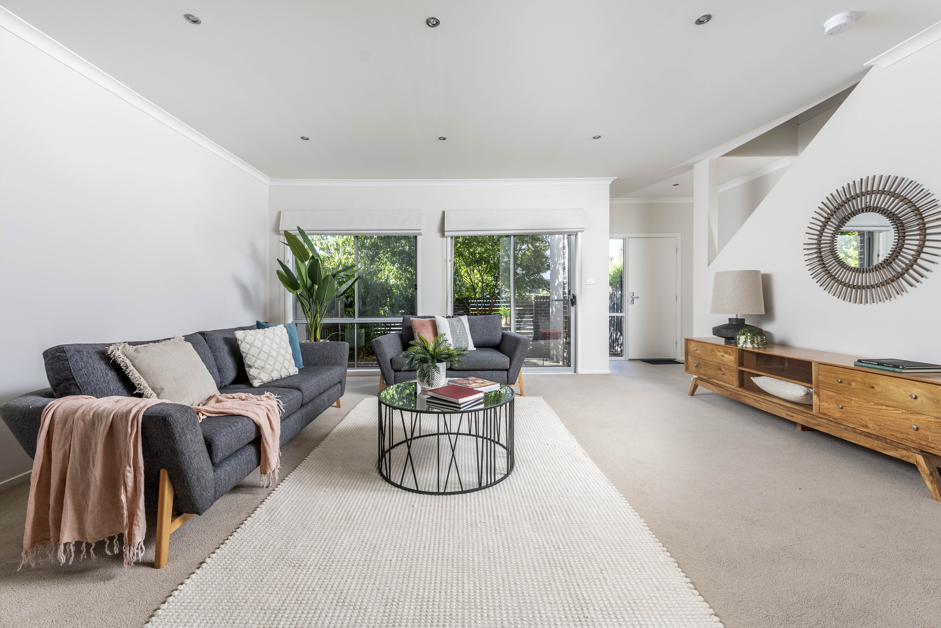 Images Blackshaw Real Estate Tuggeranong