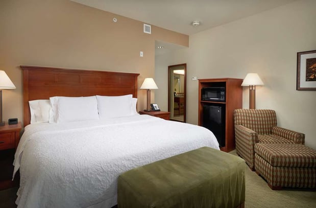 Images Hampton Inn & Suites Salem