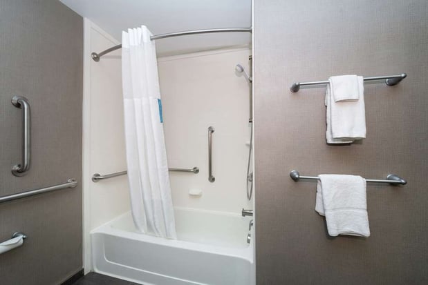 Images Hampton Inn & Suites Greensboro/Coliseum Area