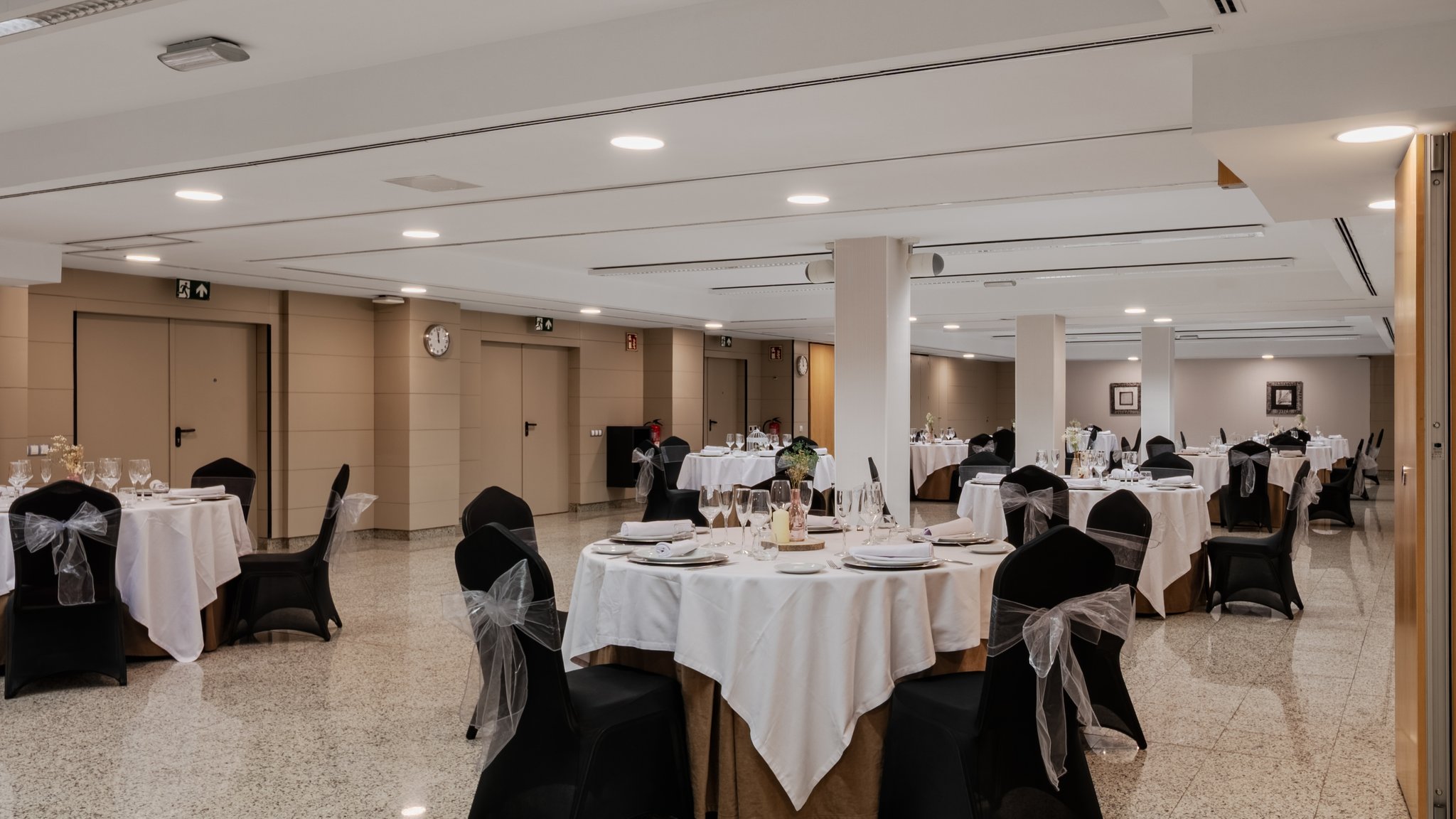 Images Crowne Plaza Madrid Airport by IHG