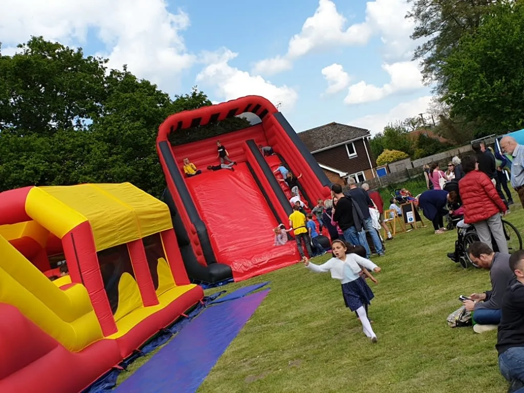Images Top Banana Bouncy Castles