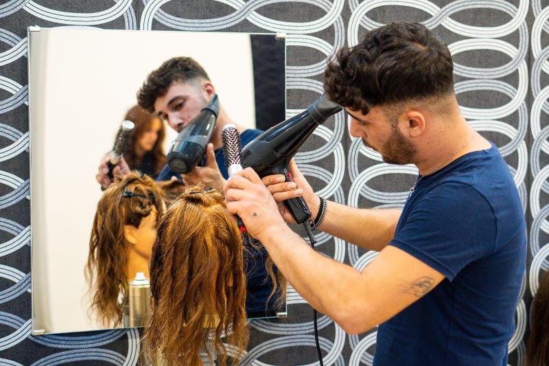 Images Creative i Parrucchieri Academy