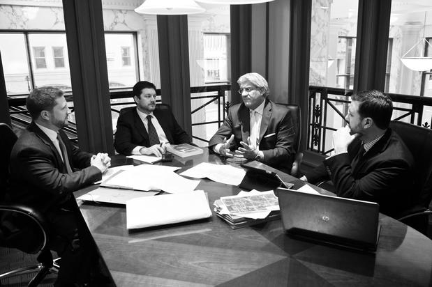 Images Hart Powell, S.C.