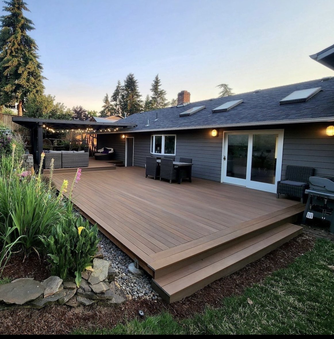 BROTHERS HPS CONSTRUCTION LLC Logo