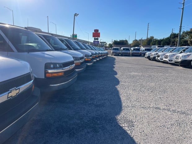 Images Carl's Van Rentals