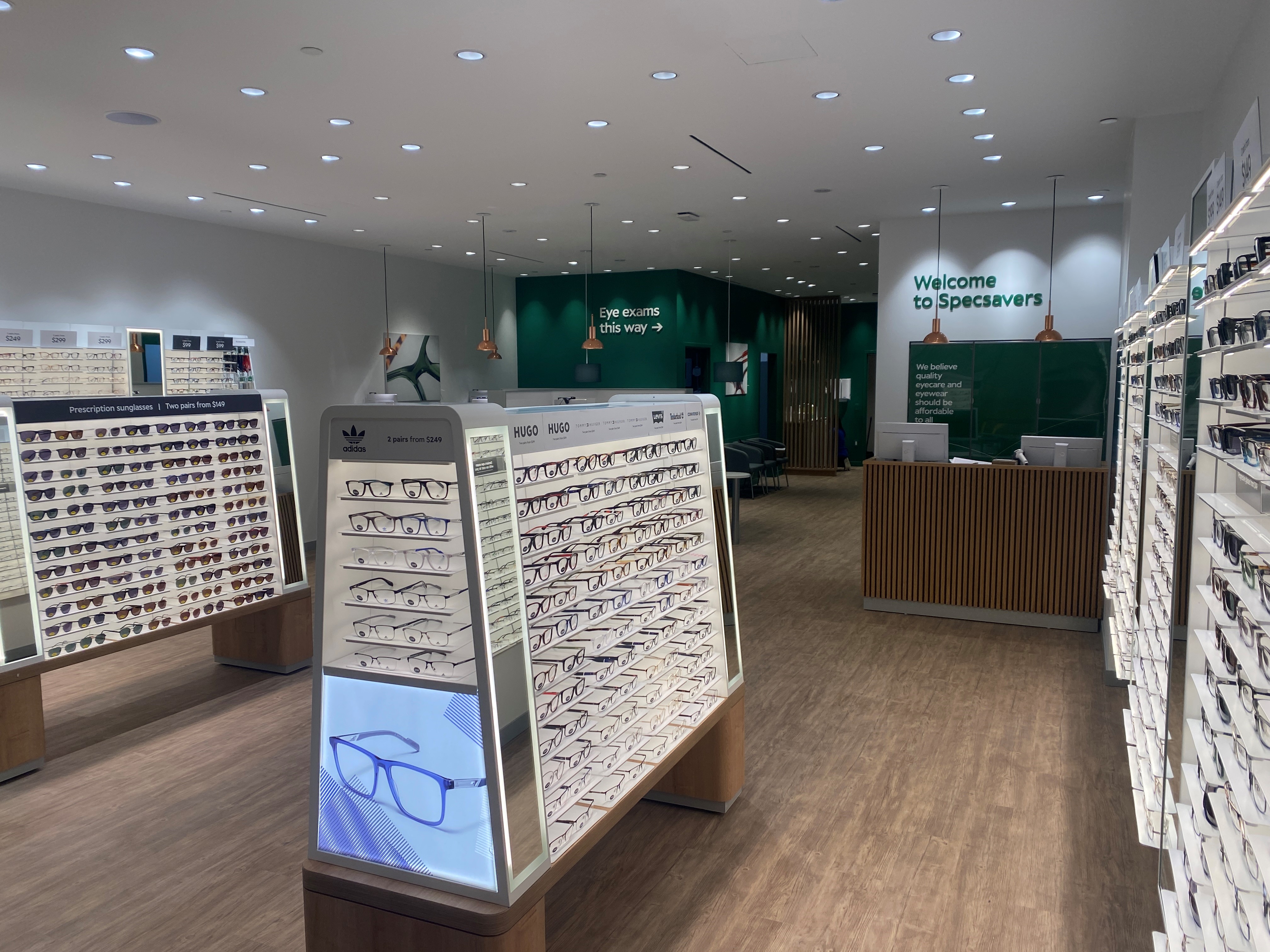 Specsavers The Pen Centre St. Catharines (905)225-1569