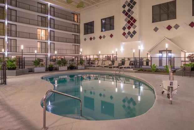 Images Holiday Inn Auburn-Finger Lakes Region by IHG