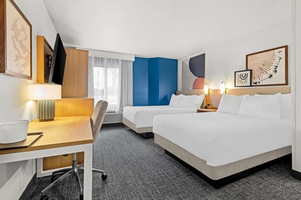 Images Spark by Hilton Oxford