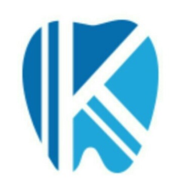 久喜歯科・矯正歯科 Logo