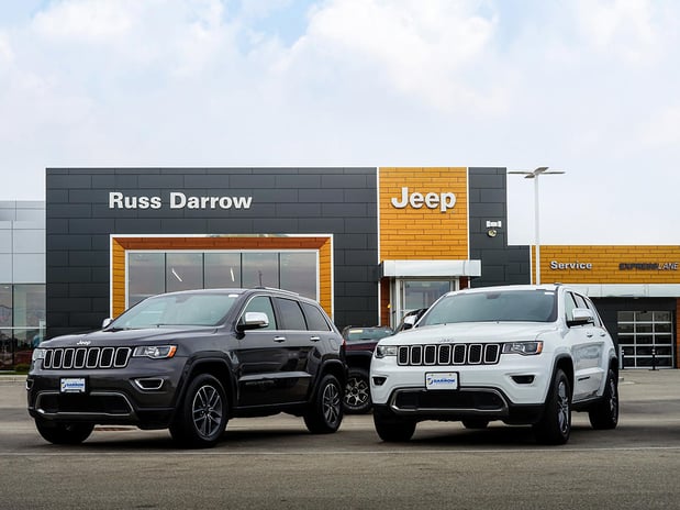 Images Russ Darrow Chrysler Dodge Jeep RAM Milwaukee Service Center