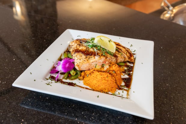 Images Crowne Plaza Executive Center Baton Rouge by IHG