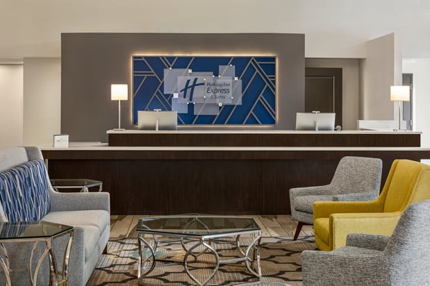 Images Holiday Inn Express & Suites Colorado Springs Central by IHG