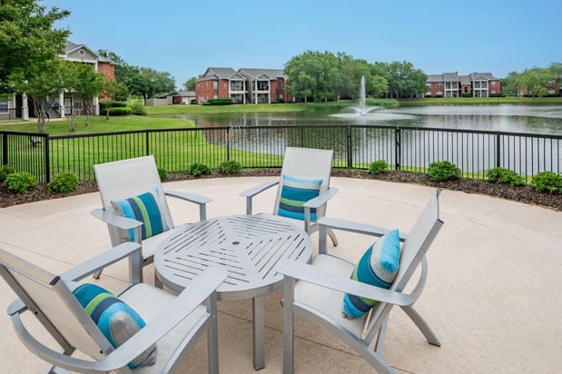 Images Champion Lake Apartment Homes