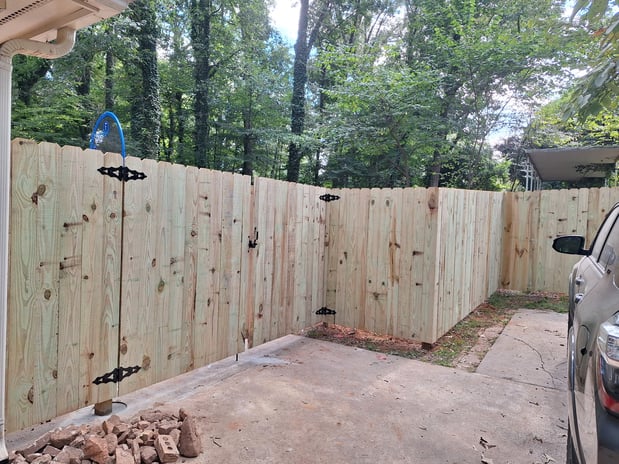 Images B Line Fencing & Services