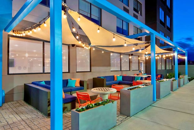 Images Tru by Hilton Ashburn One Loudoun