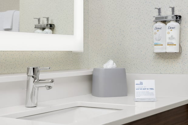 Images Holiday Inn Express Knoxville-Strawberry Plains by IHG