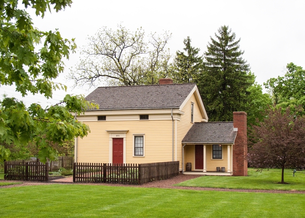 Images Newel and Elizabeth Whitney Home