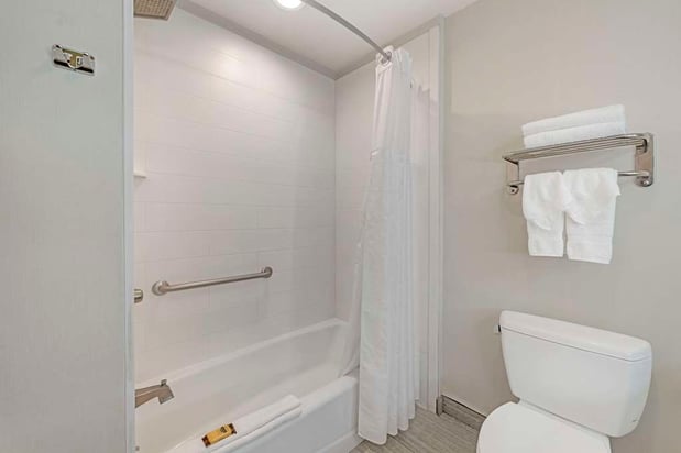 Images Best Western Plus Gardena Inn & Suites