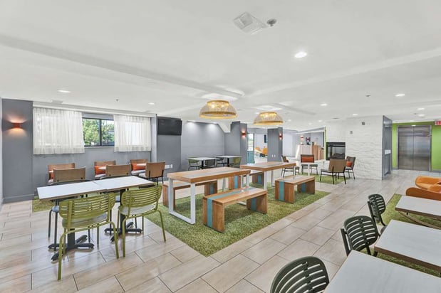 Images Spark by Hilton Plymouth