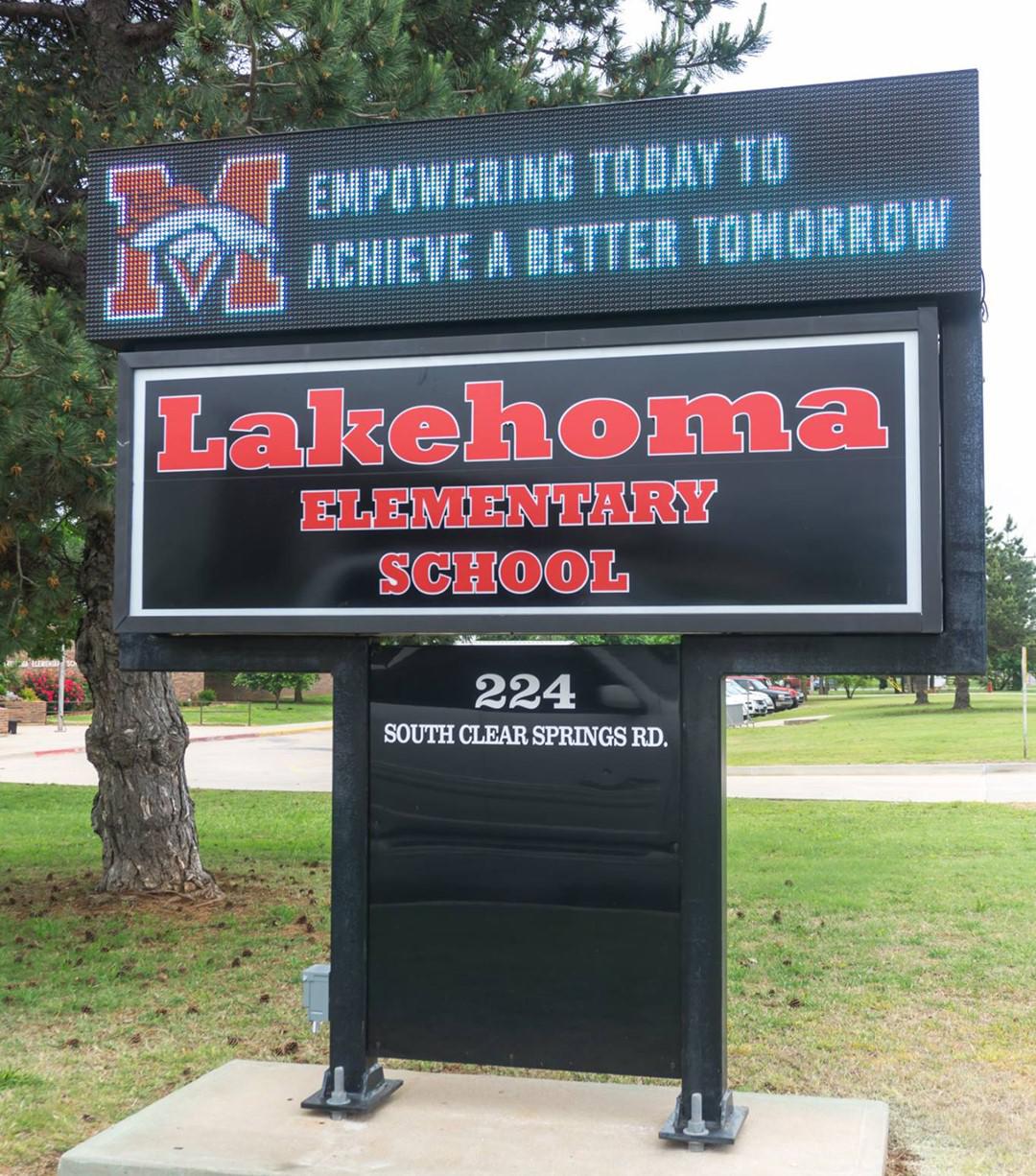 Outdoor Digital LED Signage at Lakehoma Elementary School in Monument, Colorado. Design, build, and installation done by Colographic Inc.