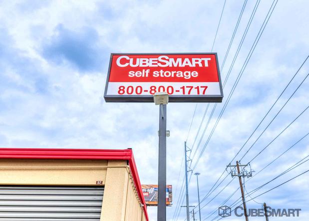 Images CubeSmart Self Storage