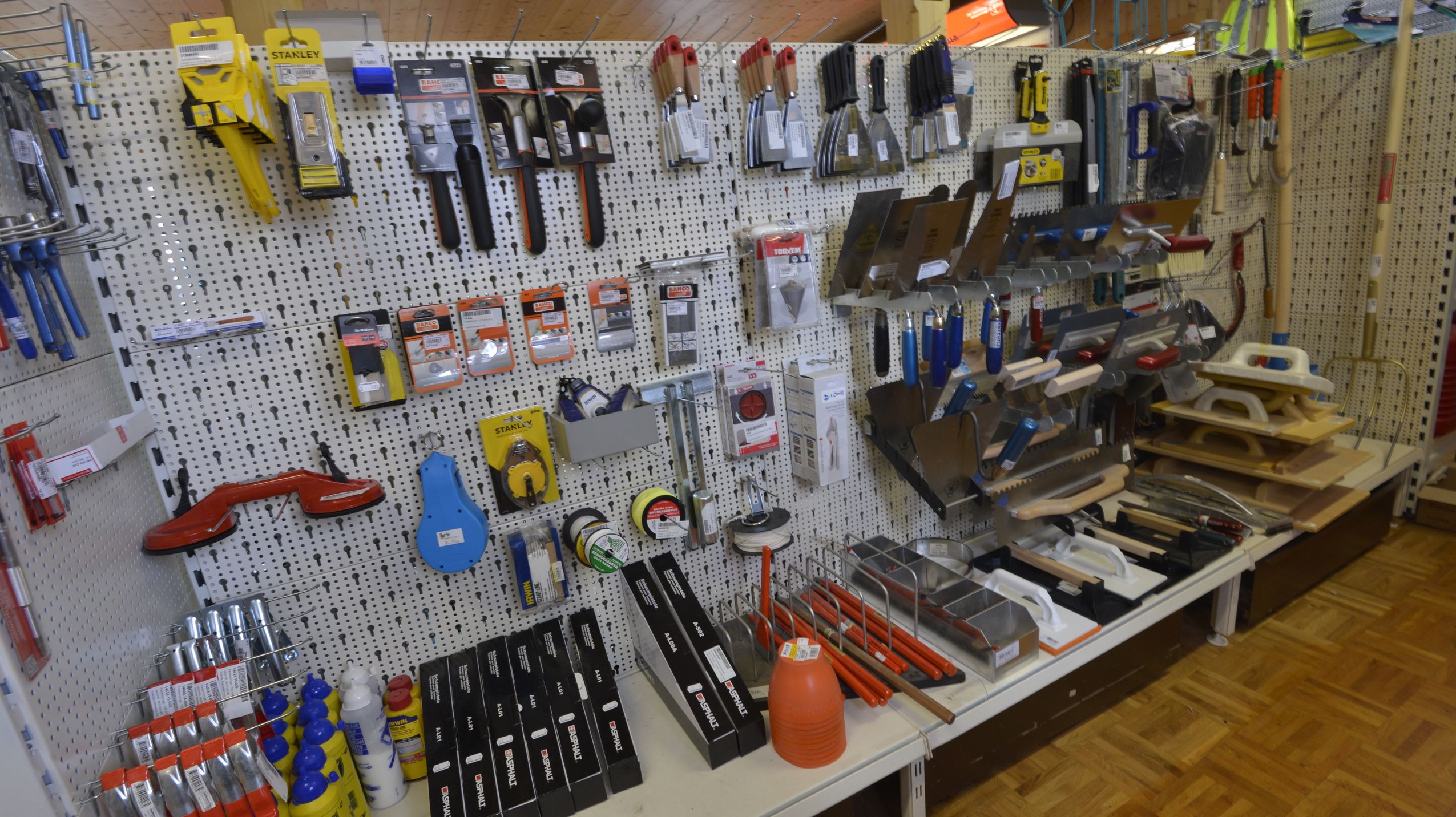 Bilder Knechtle Eisenwaren AG