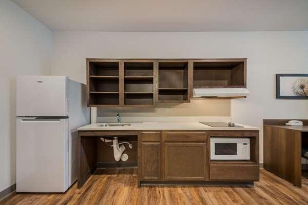 Images WoodSpring Suites Wesley Chapel-Tampa