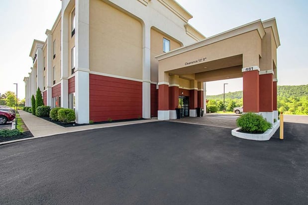 Images Hampton Inn Pine Grove