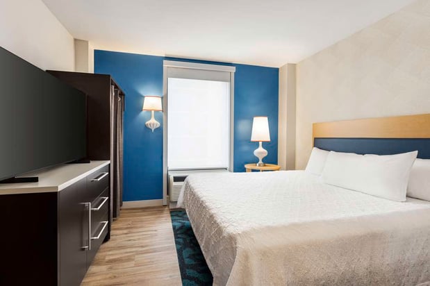 Images Home2 Suites by Hilton New York Long Island City/ Manhattan View, NY
