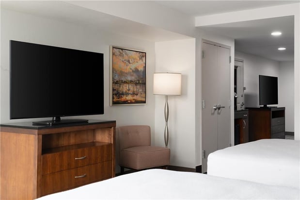 Images Hilton Garden Inn Charleston Waterfront/Downtown