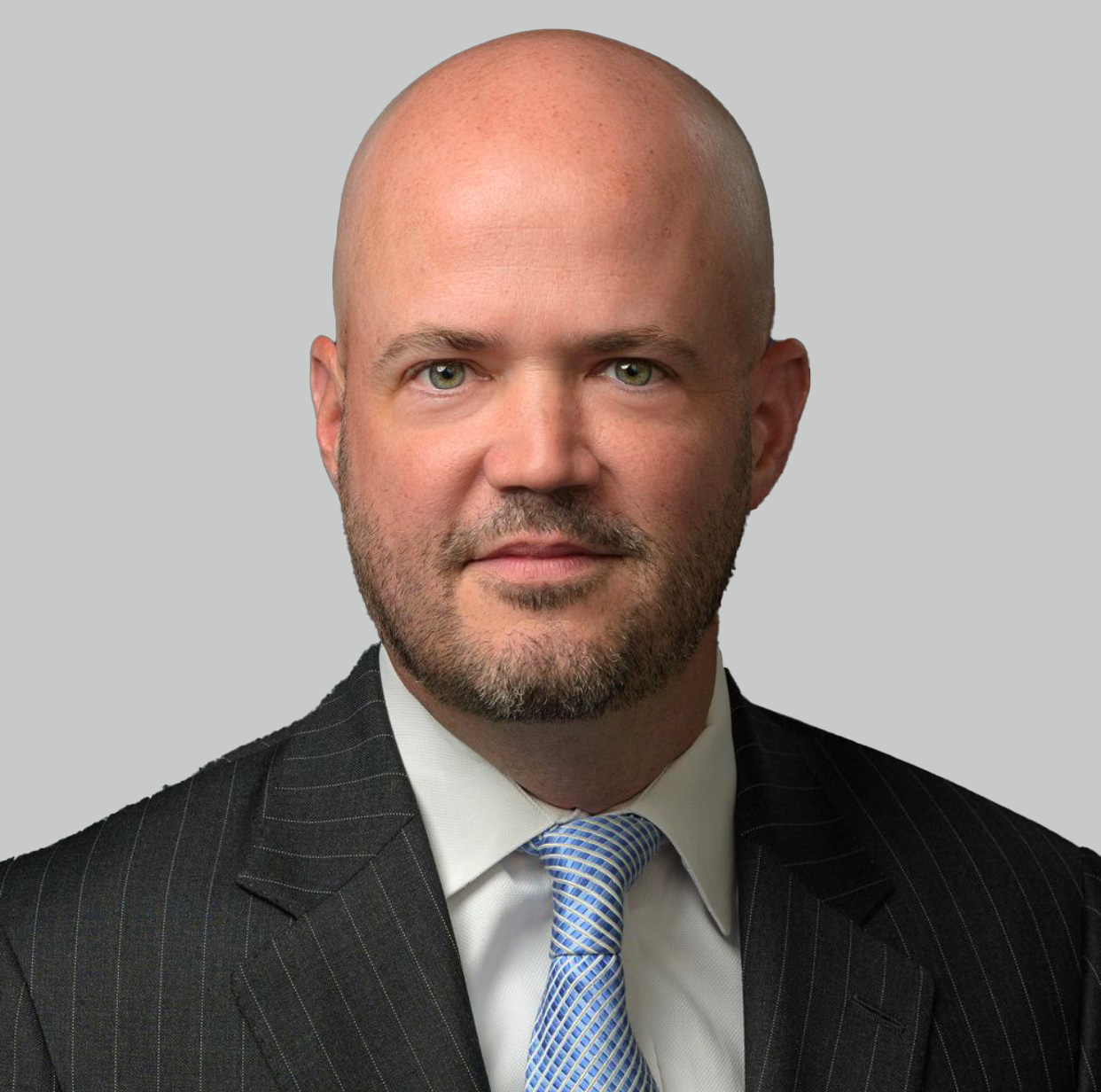 Headshot of David J. Edwards, a wealth advisor at Chase