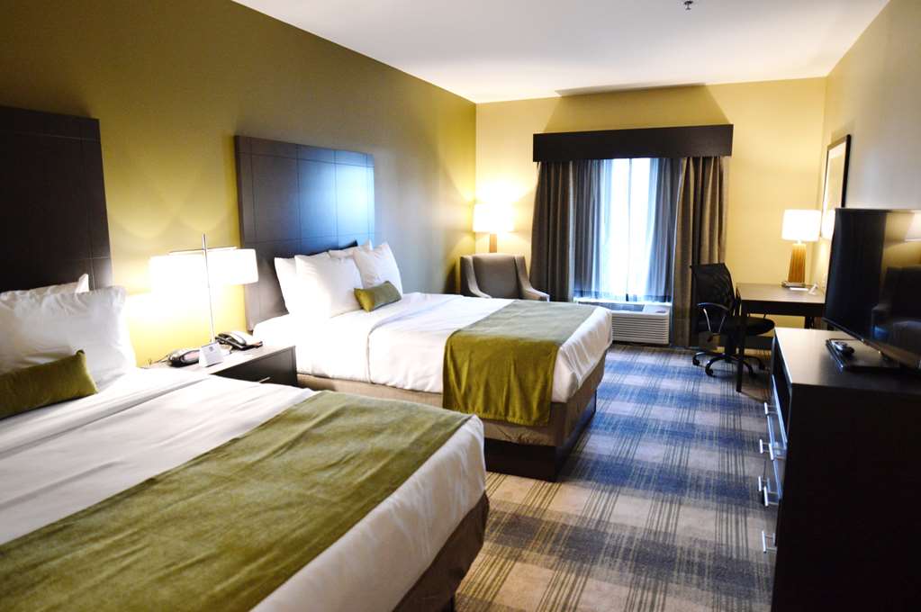 Double Queen Guest Room Best Western Plus New Orleans Airport Hotel Kenner (504)360-2990
