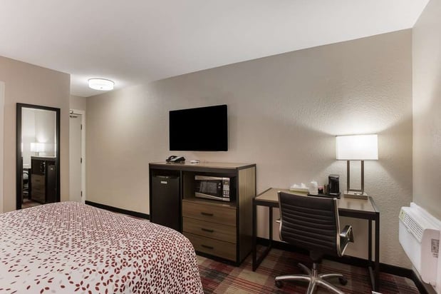 Images SureStay by Best Western Higginsville