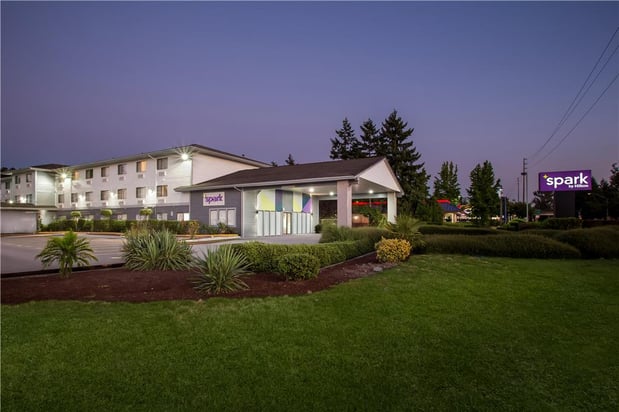 Images Spark by Hilton Kent Seattle