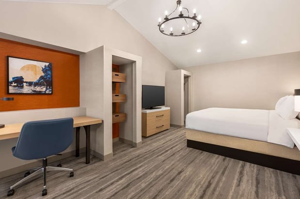 Images Hilton Garden Inn Monterey