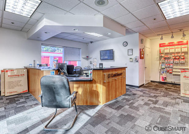 Images CubeSmart Self Storage