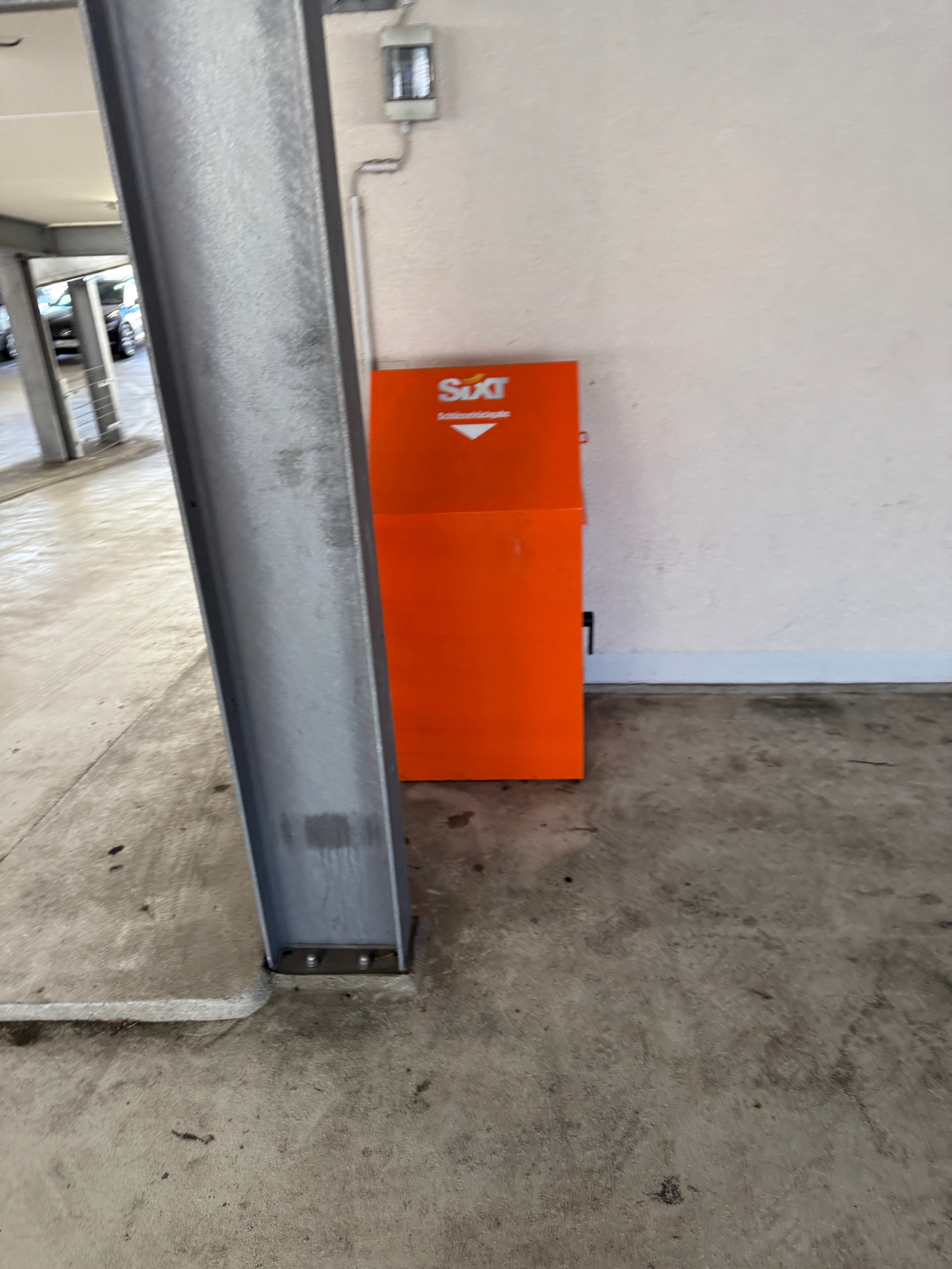SIXT Autovermietung Leipzig Zentrum/Thomasium, Käthe-Kollwitz-Str. 16-18 in Leipzig