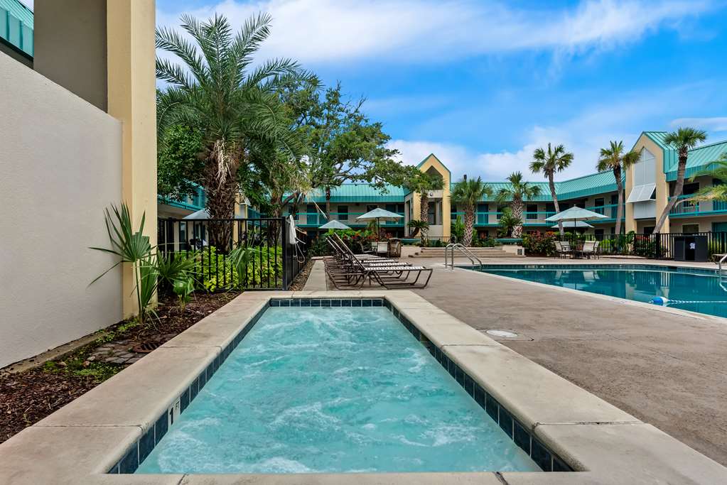Outdoor Hot Tub