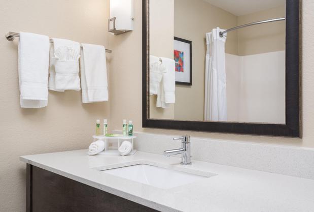 Images Holiday Inn Express & Suites Ames, an IHG Hotel