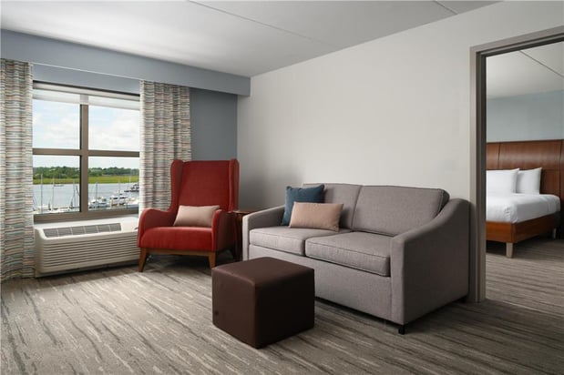 Images Hilton Garden Inn Charleston Waterfront/Downtown