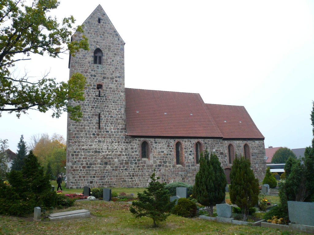 Kirche Gutengermendorf - Pfarrsprengel Löwenberger Land, Gutengermendorf 106 in Löwenberger Land