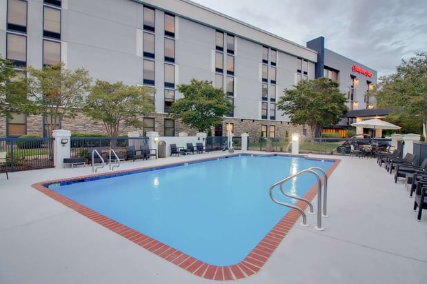 Images Hampton Inn Birmingham-Colonnade 280